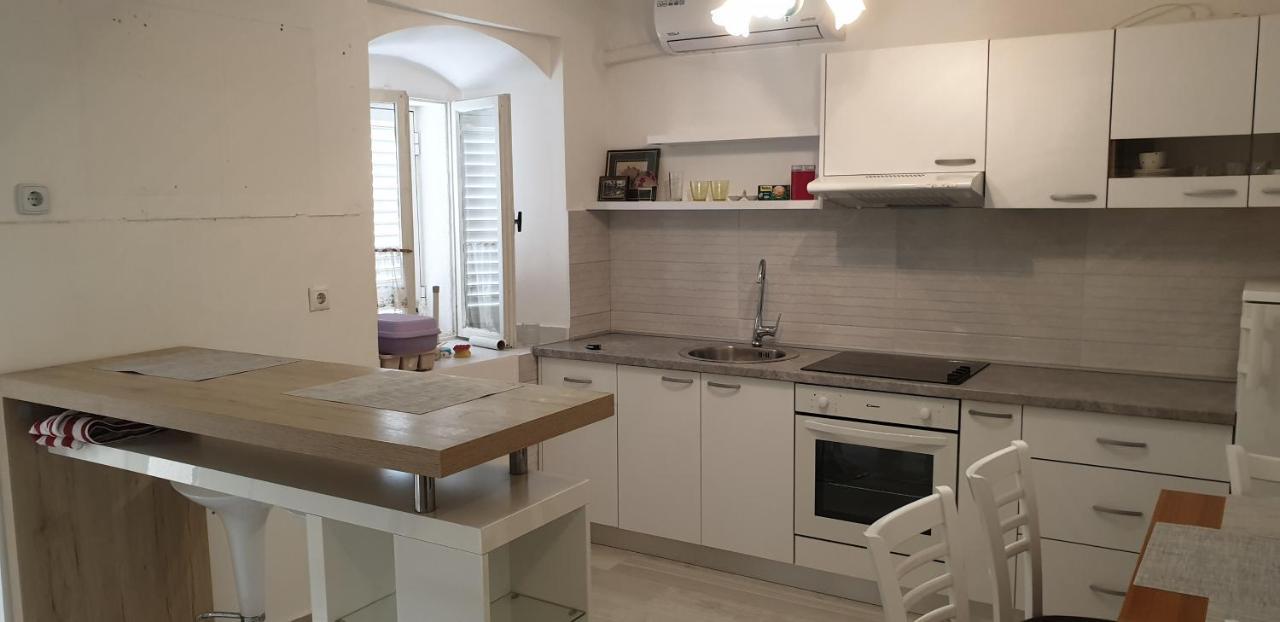 Ulica Dvori Narca 12 Apartment 4+2 per. Baška Esterno foto